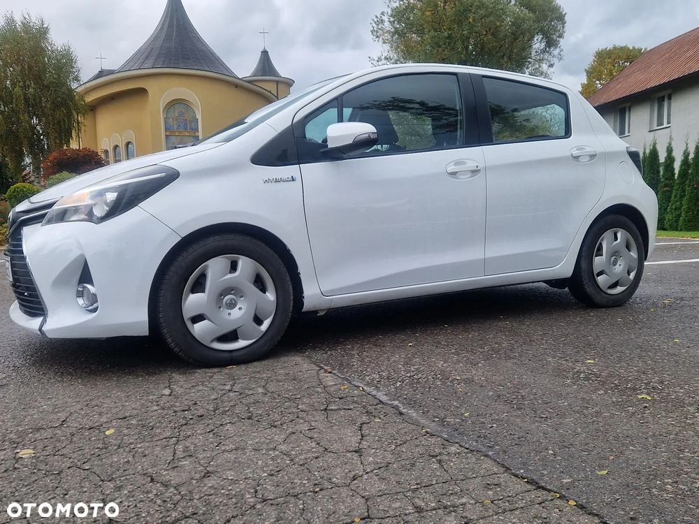 Toyota Yaris Hybrid 1.5 VVT-i - 15
