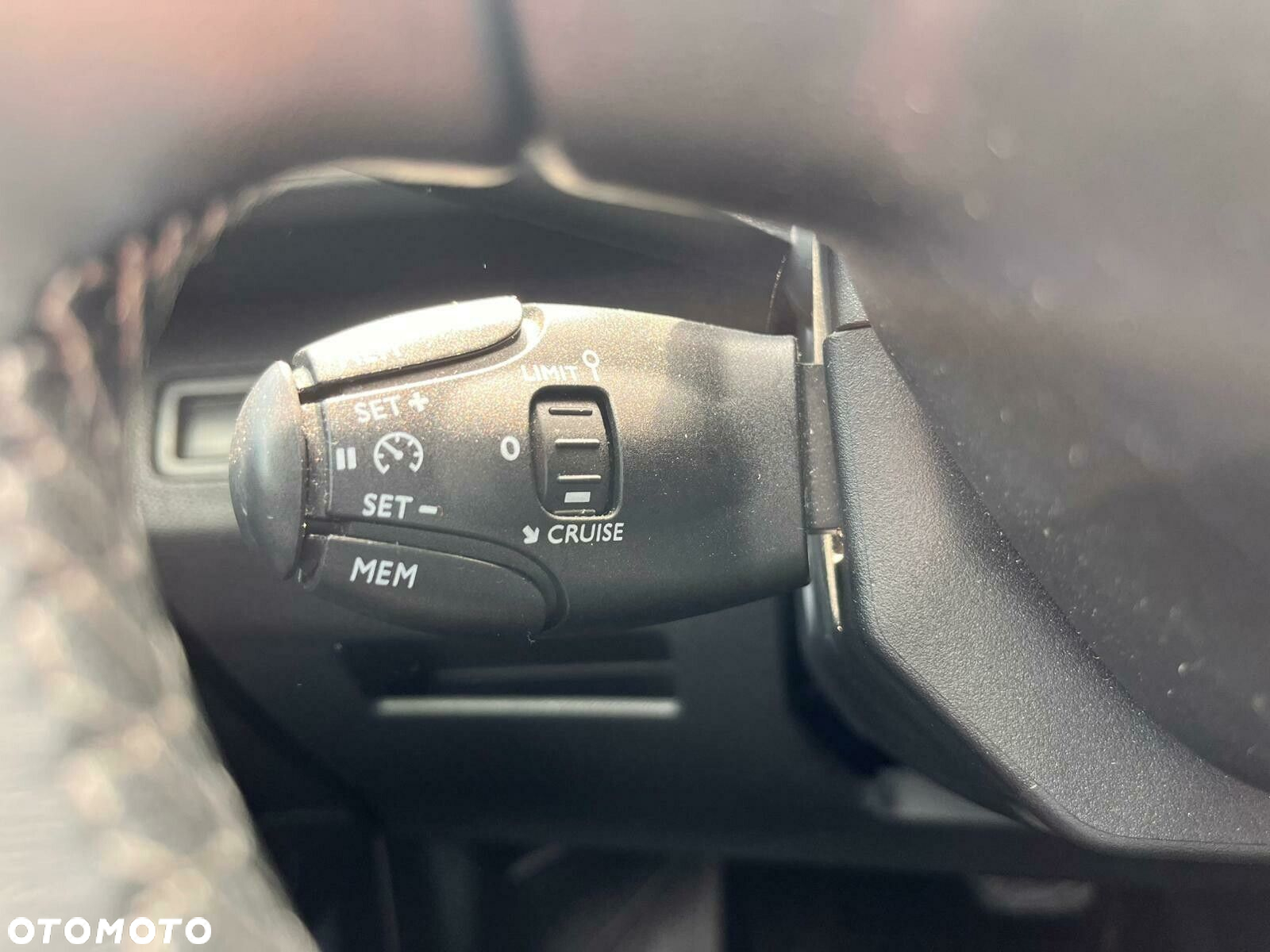 Peugeot 3008 - 16