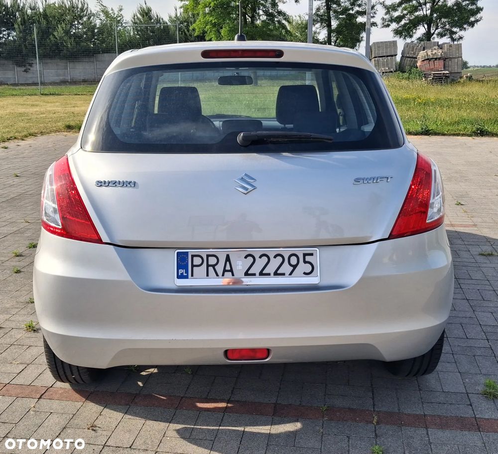 Suzuki Swift 1.2 Premium - 4