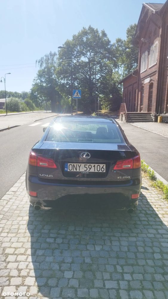Lexus IS 250 Prestige - 8