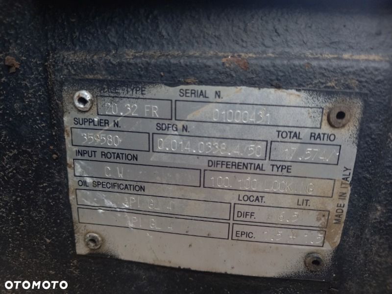 Obudowa pochwa przedniej osi Deutz Fahr Agrotron 180.7 - 2