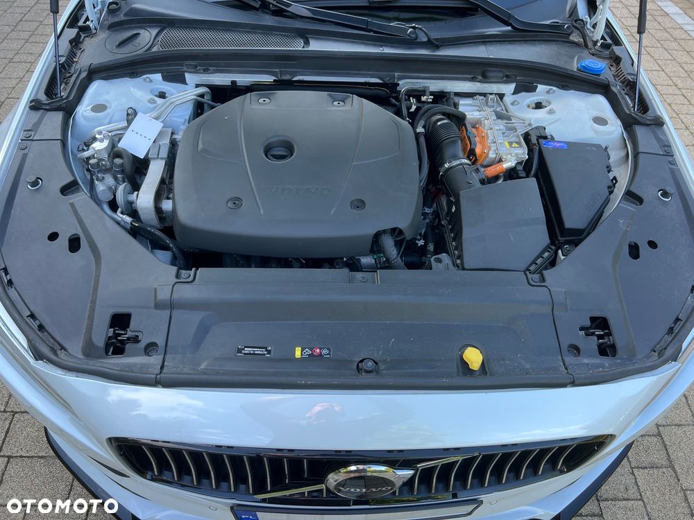 Volvo V90 T8 AWD Plug-In Hybrid Ultimate Dark - 17