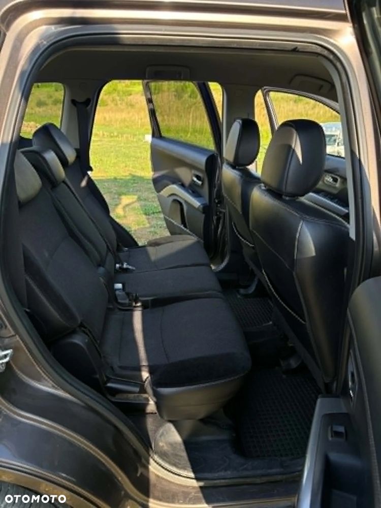 Mitsubishi Outlander 2.0 DID Intense - 11