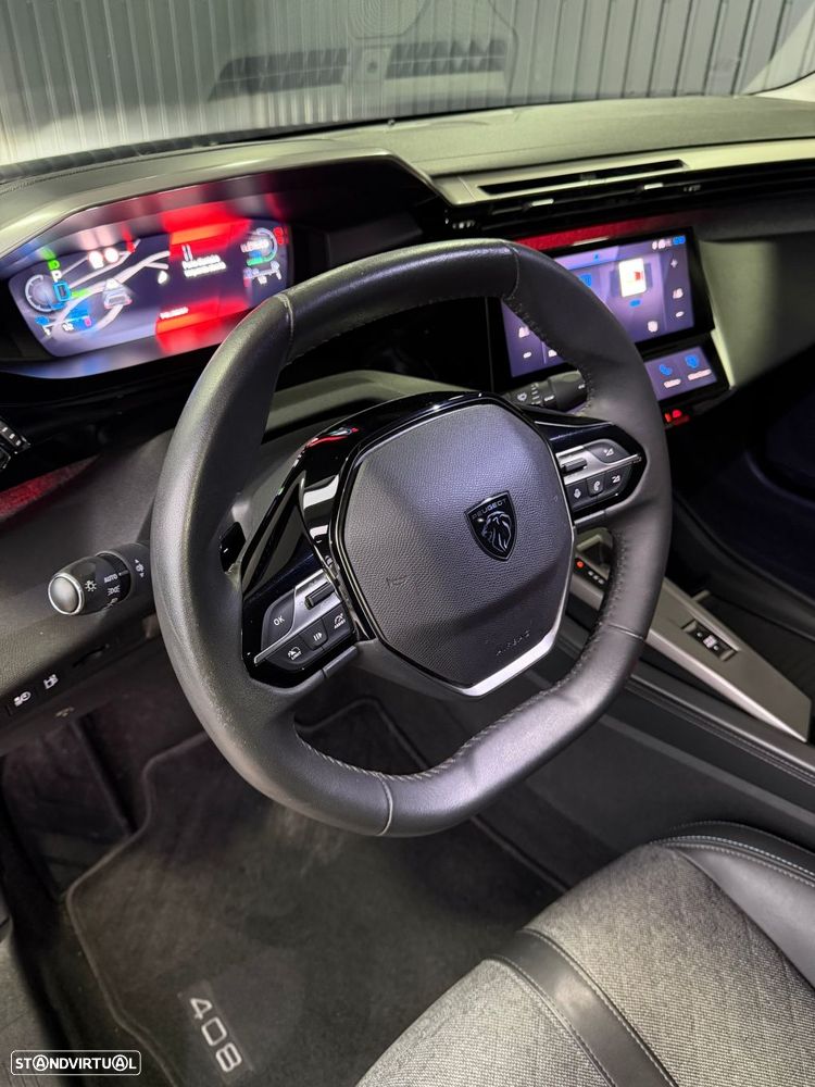 Peugeot 408 1.6 Hybrid Allure Pack e-EAT8 - 22