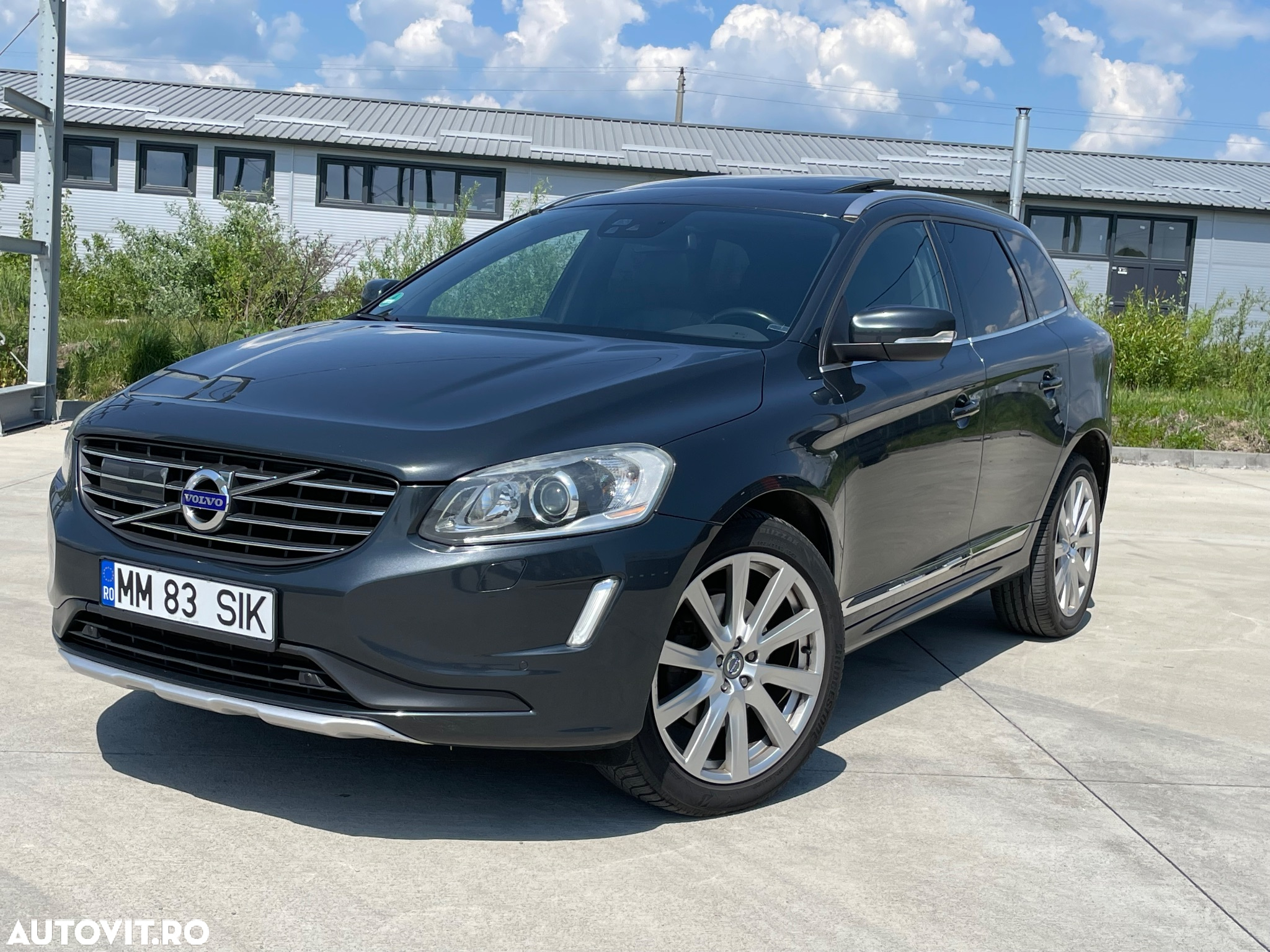 Volvo XC 60 D5 AWD Geartronic Summum - 28