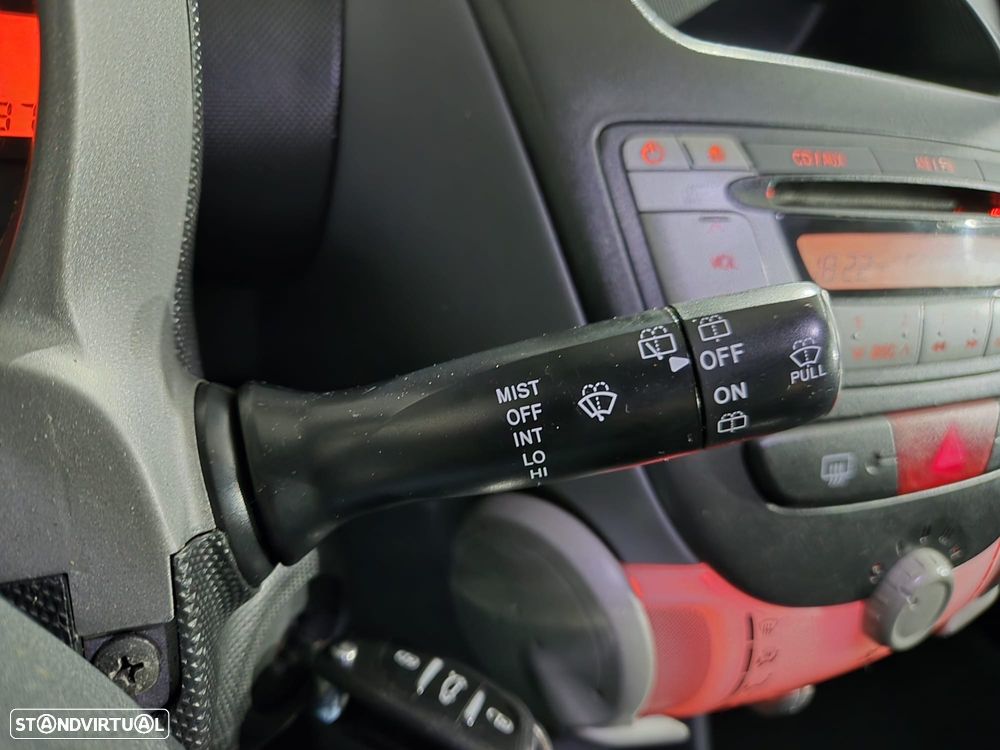 Peugeot 107 1.0 Urban - 20