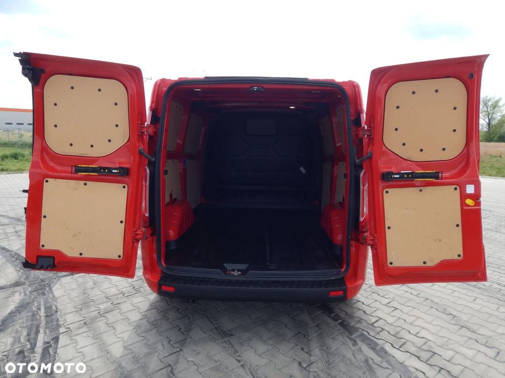 Ford Custom Transit - 25