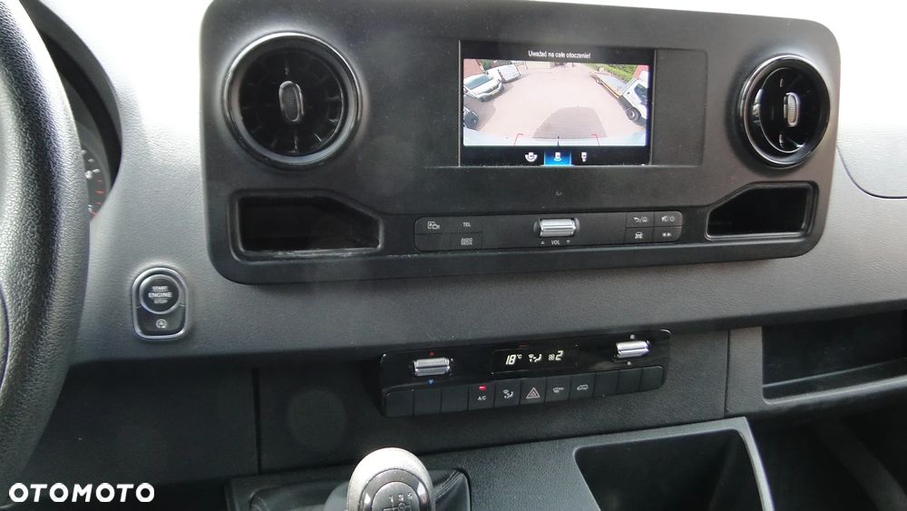 Mercedes-Benz SPRINTER - 4