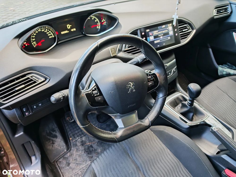 Peugeot 308 1.2 PureTech Active S&S - 11