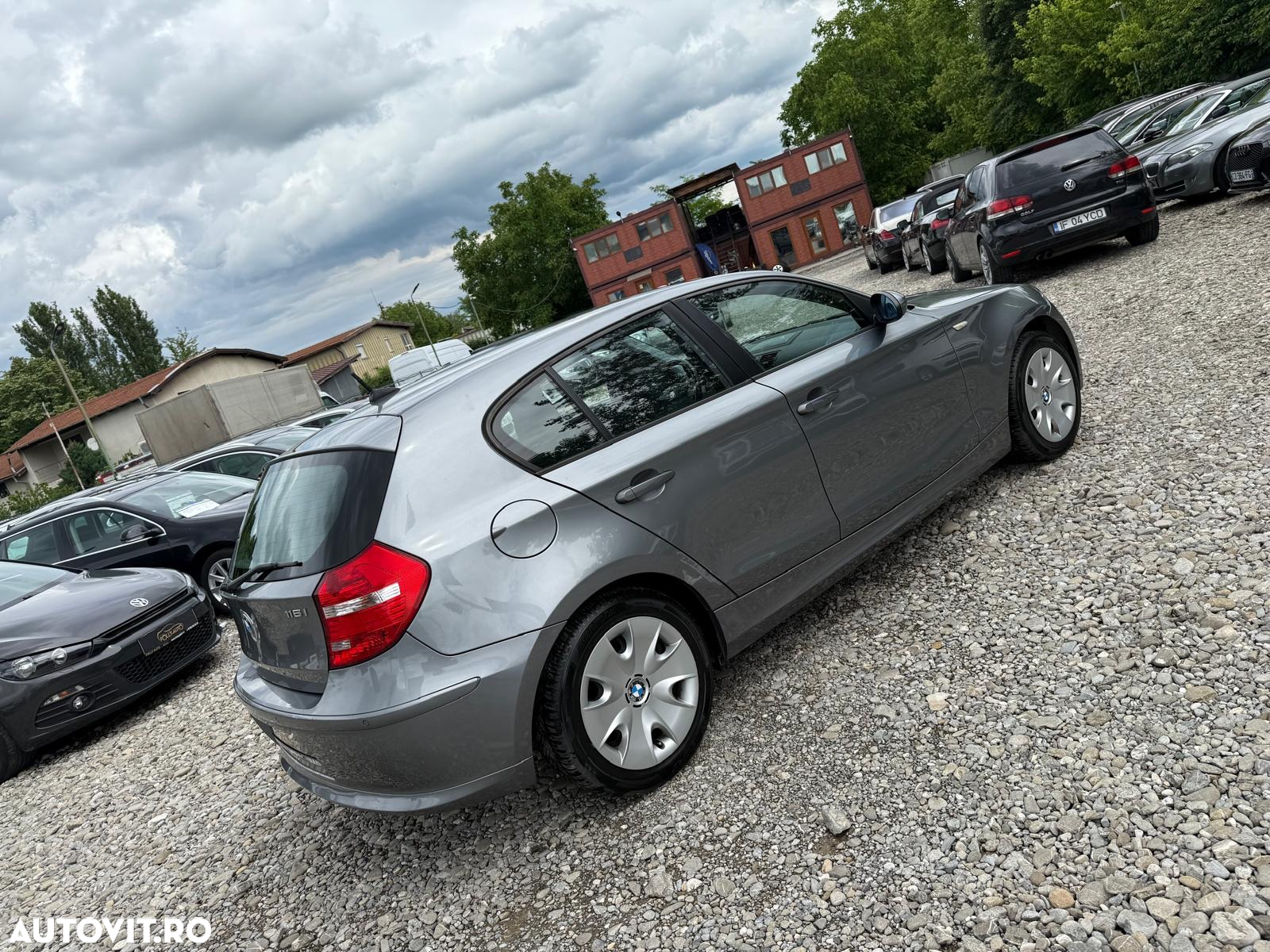 BMW Seria 1 116i - 34