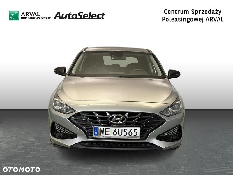 Hyundai i30 1.5 DPI Smart - 10