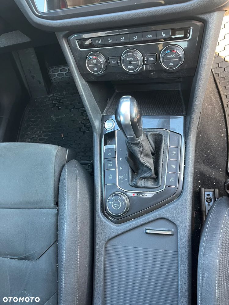 Volkswagen Tiguan Allspace - 17