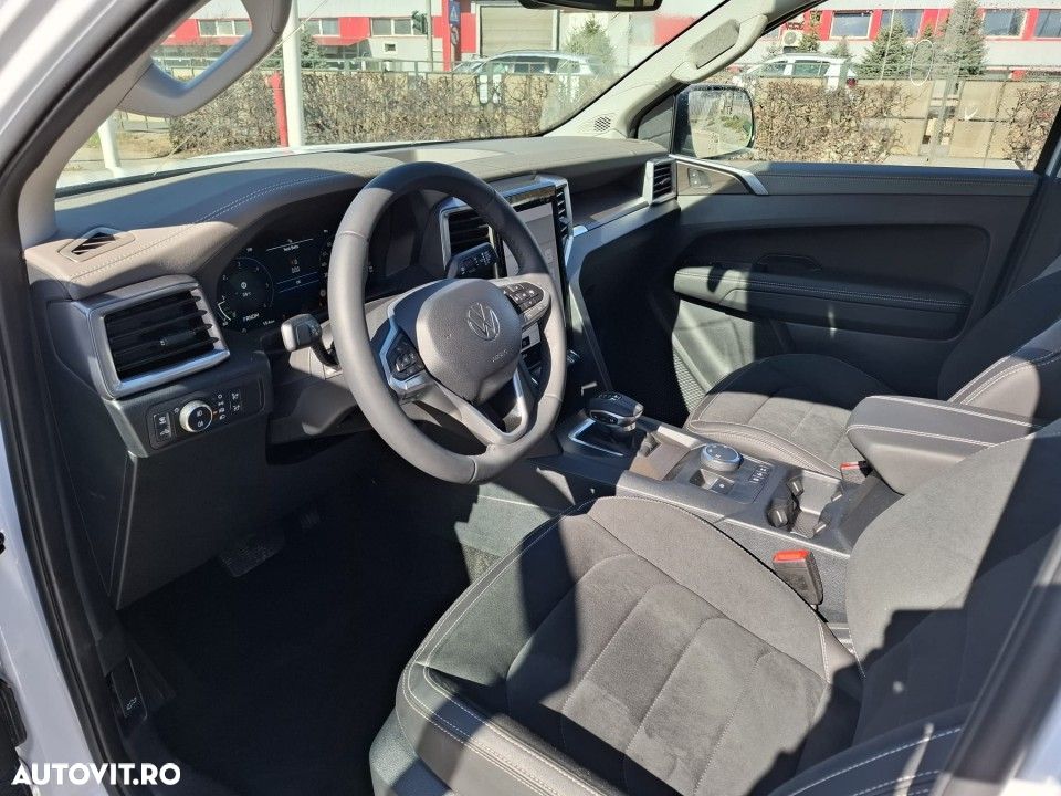Volkswagen Amarok - 12