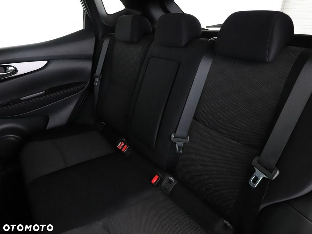 Nissan Qashqai 1.6 DIG-T N-Connecta - 18