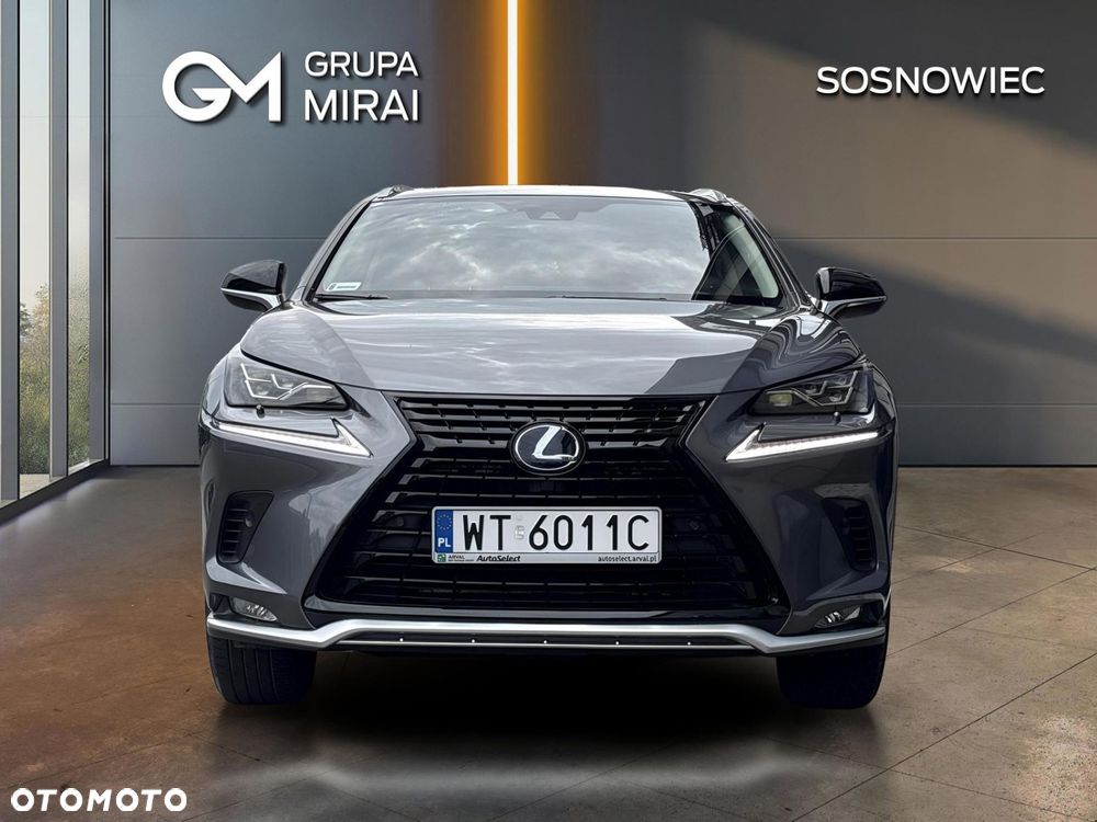 Lexus NX 300h F Impression AWD - 8