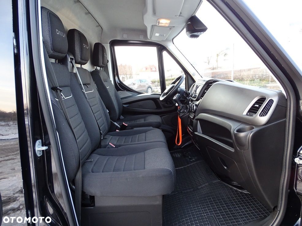 Iveco Daily 35S18 L4H2 3.0 180 Hi-MATIC FULL LED Blaszak Furgon UNIKAT!! JAK NOWY!! Salon PL 1 Wł.!! - 18