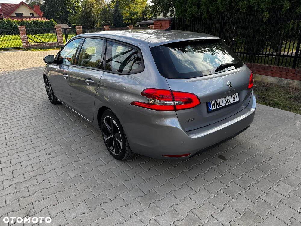 Peugeot 308 - 4