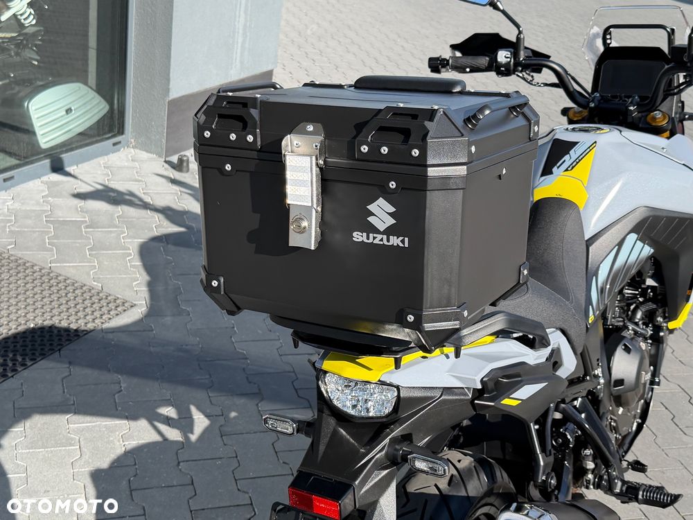 Suzuki V-STROM - 12