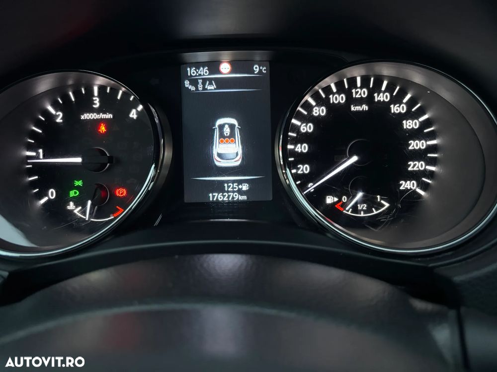 Nissan Qashqai 1.6 DCI TEKNA+ - 26