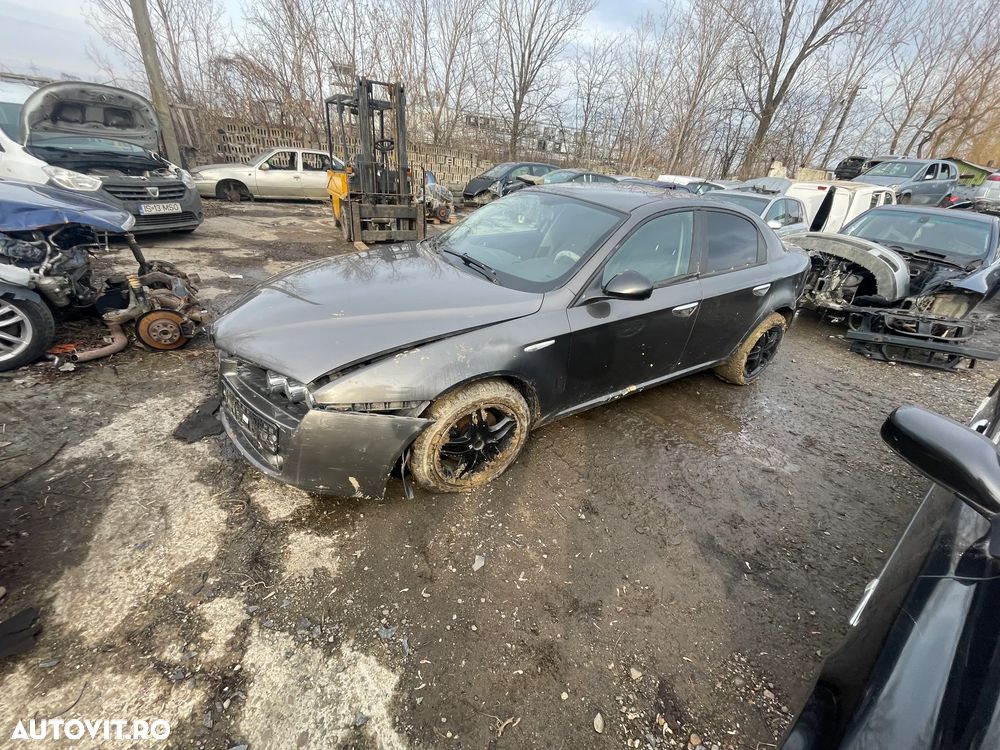 Dezmembrez Alfa Romeo 159 1.9 JTD - 3