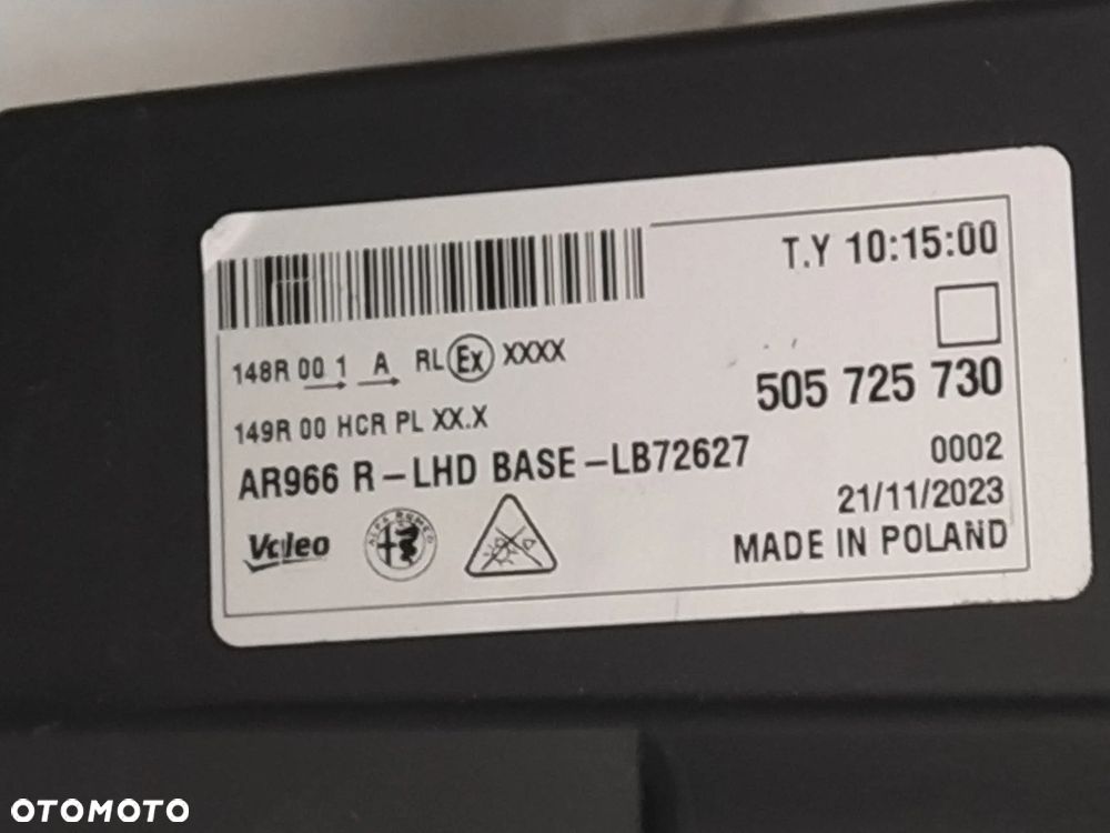 ALFA ROMEO JUNIOR MILANO LAMPA LAMPY REFLEKTOR REFLEKTORY PRZÓD LEWA PRAWA BASE LED PRZETWORNICE ŚRODEK CZARNY POŁSYK KOMPLETNE NOWE ORYGINAŁ - 18