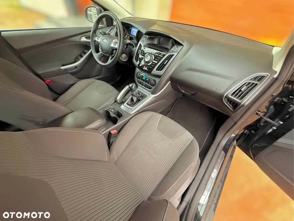 Ford Focus - 11