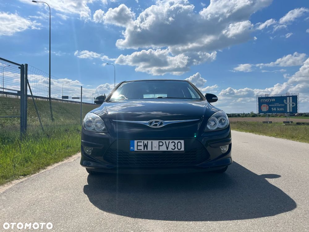 Hyundai i30 1.4 Classic EU5 - 11