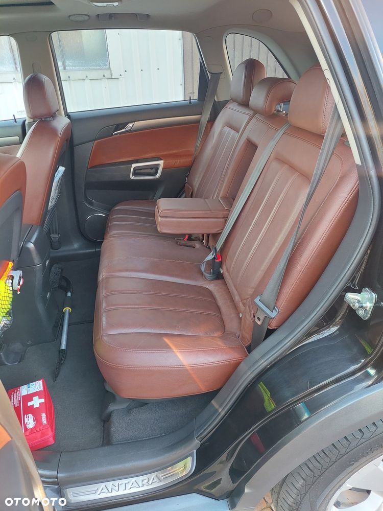 Opel Antara 3.2 V6 Cosmo - 12