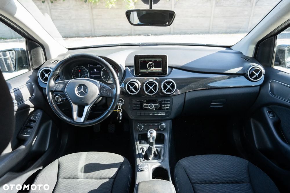 Mercedes-Benz Klasa B 180 BlueEFFICIENCY Edition - 9