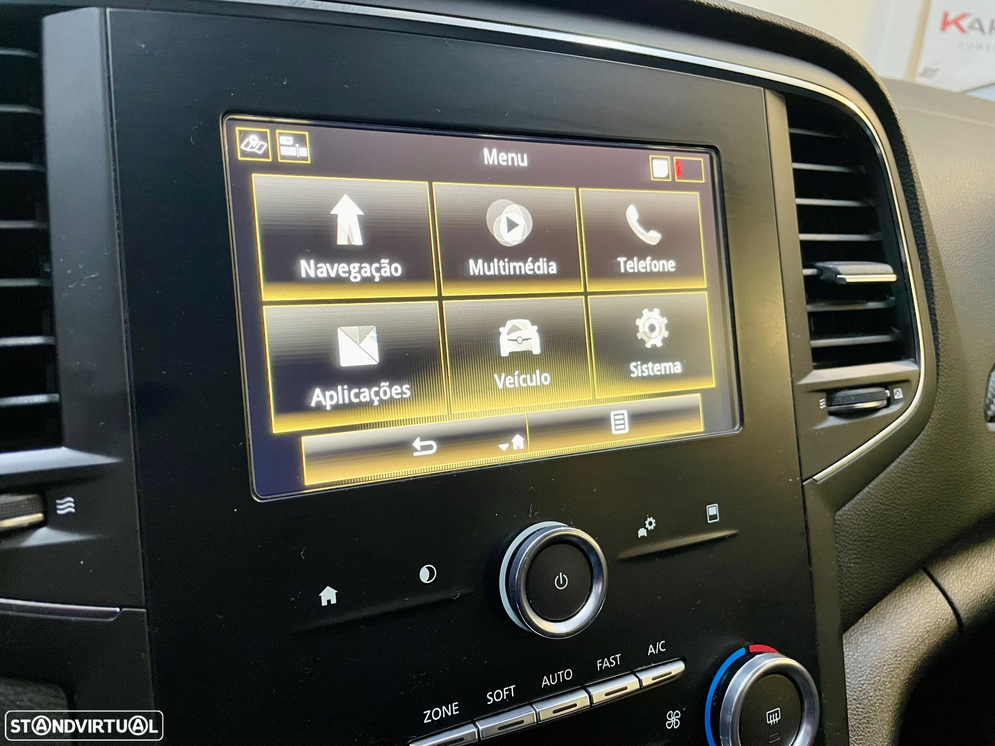 Renault Mégane Sport Tourer BLUE dCi 115 INTENS - 23