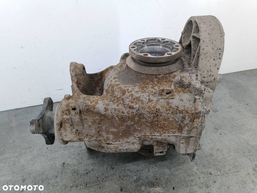 DYFERENCJAŁ TYŁ BMW 1 E81 7566169 2.0 D 118d - 2