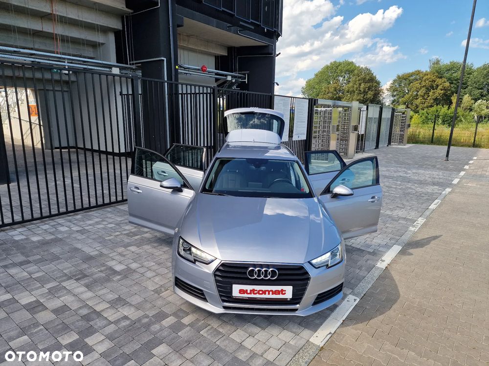 Audi A4 Avant 2.0 TDI S tronic - 32
