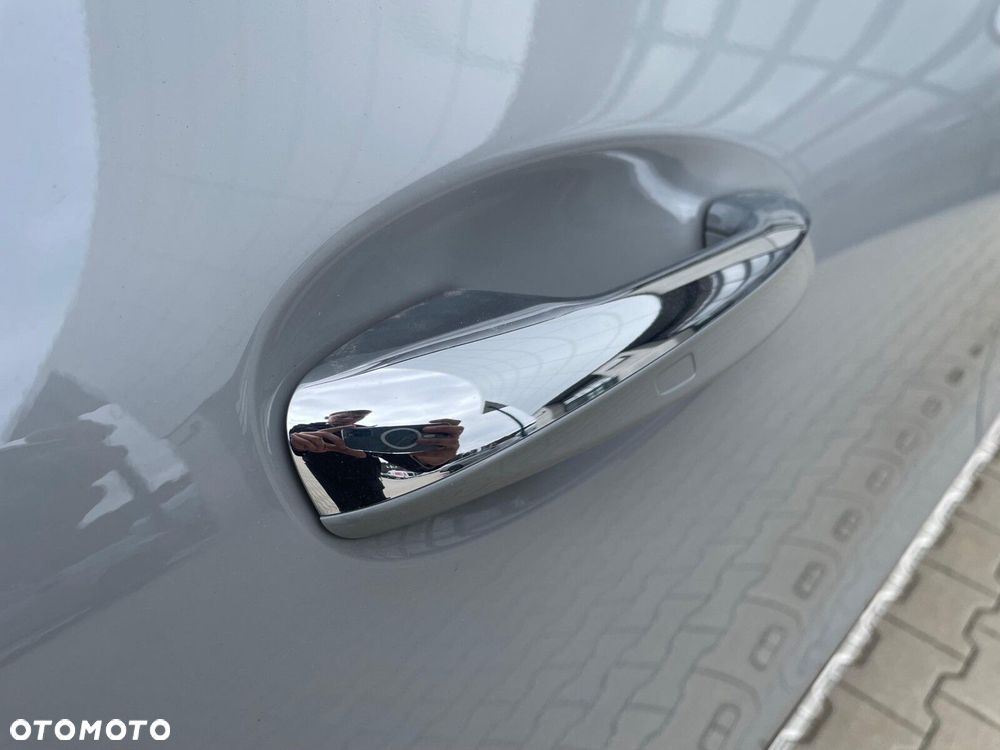 Mercedes-Benz GLA - 17