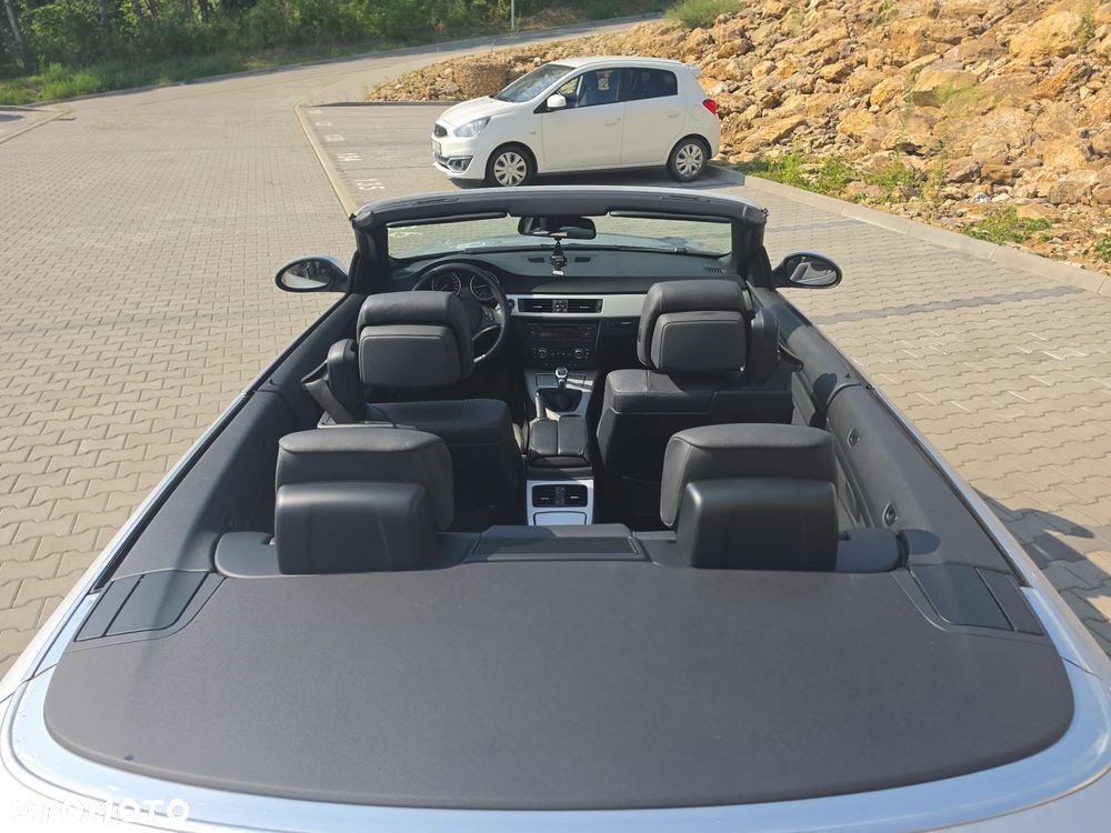 BMW Seria 3 320i - 16
