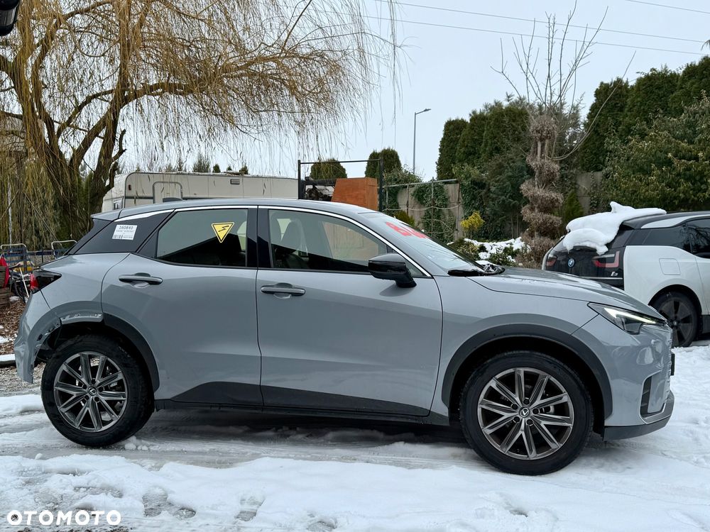 Lexus LBX FWD Emotion - 2