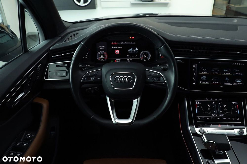 Audi Q7 - 25