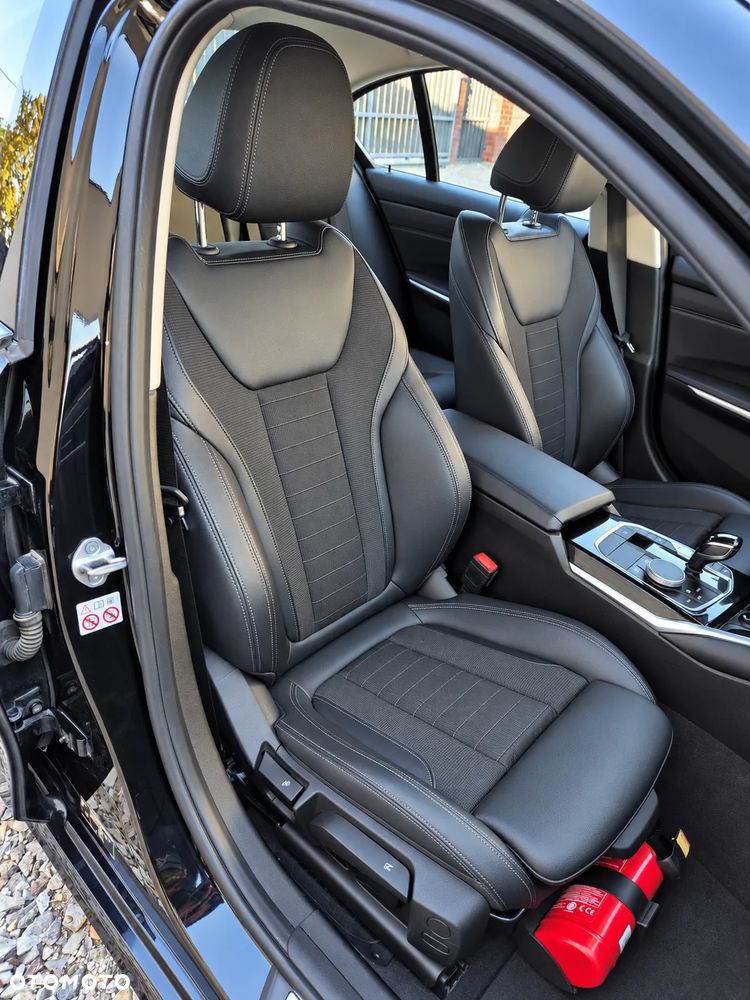 BMW Seria 3 318i Advantage sport - 16
