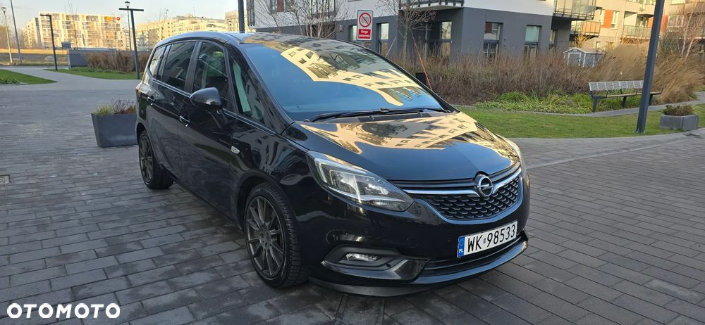 Opel Zafira - 25
