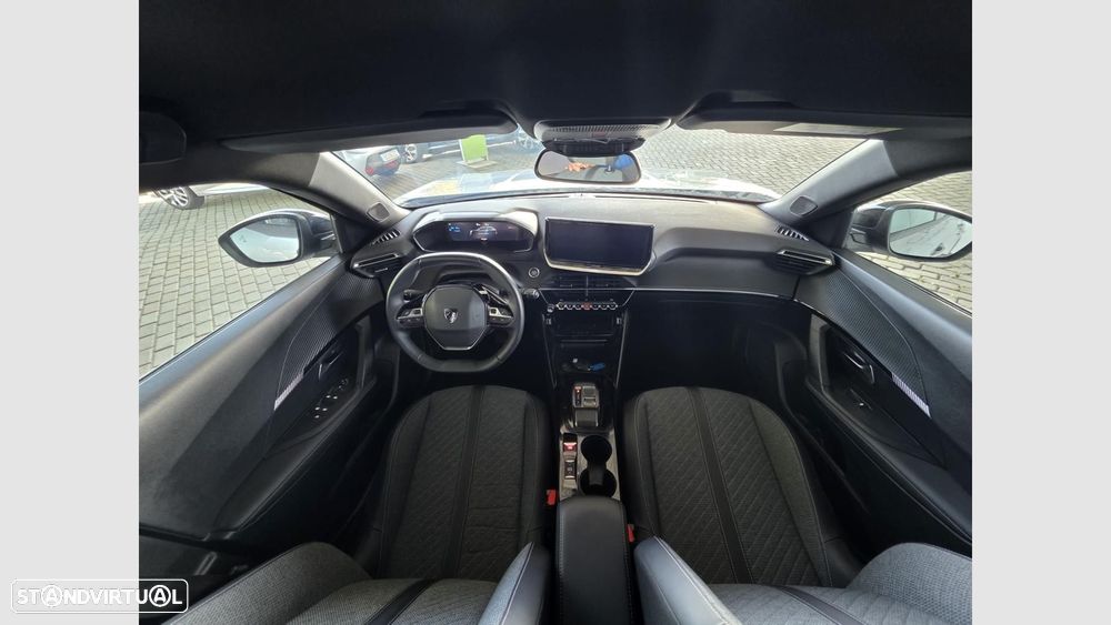 Peugeot e-2008 50 kWh Allure - 11