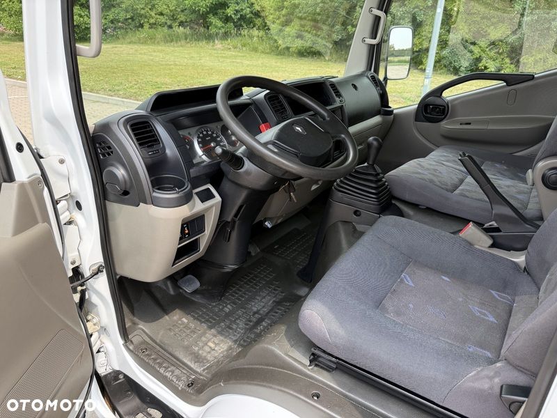 Renault MAXITY - 8