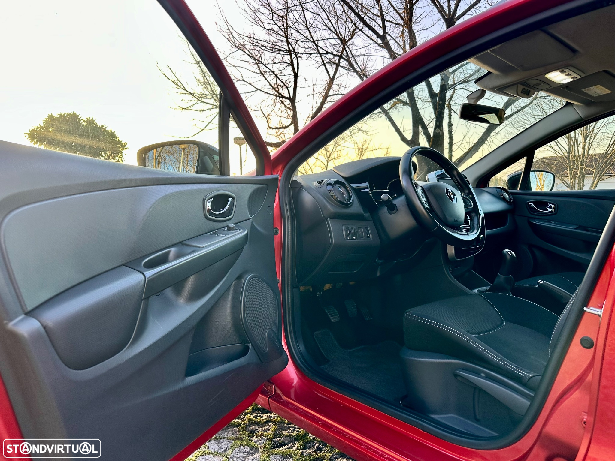 Renault Clio Sport Tourer 1.5 dCi Dynamique S - 15