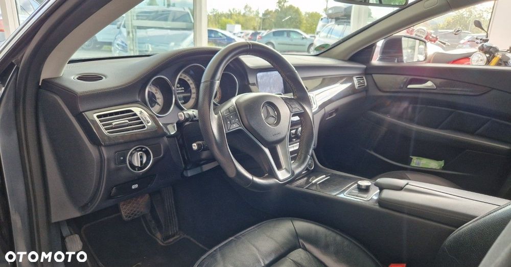 Mercedes-Benz CLS - 13