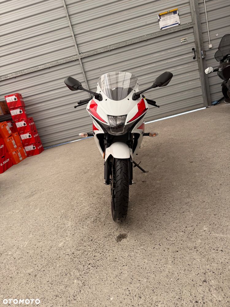 Suzuki GSX-R - 2