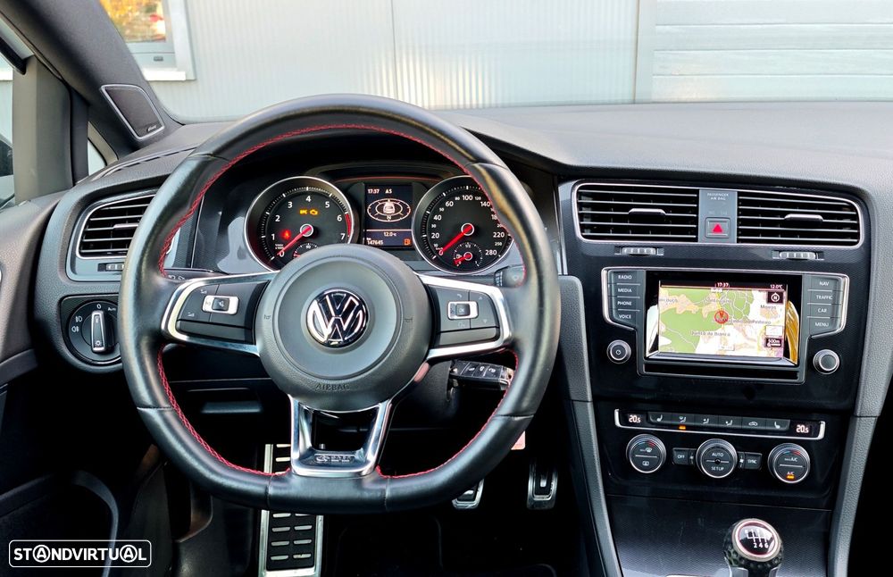 VW Golf 2.0 TSi GTi - 21