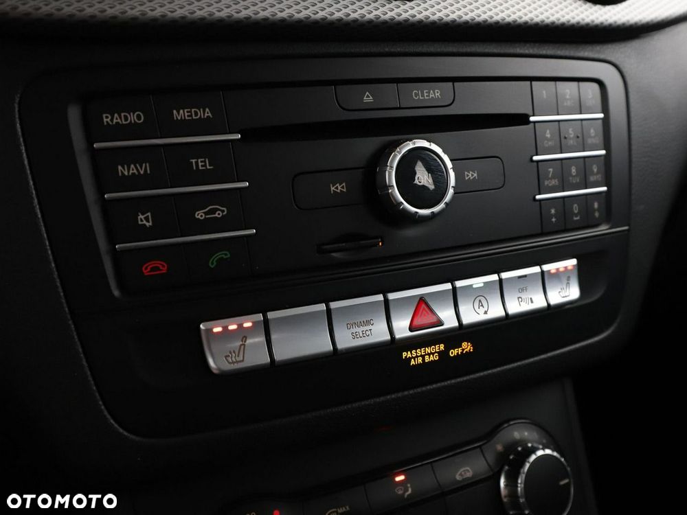 Mercedes-Benz Klasa B 200 7G-DCT UrbanStyle Edition - 27