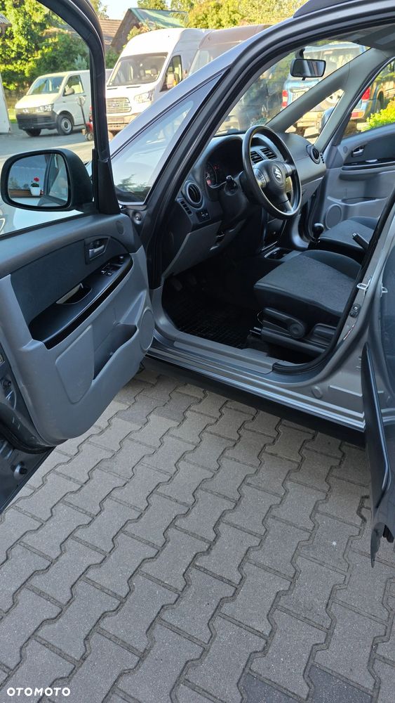 Suzuki SX4 1.6 GS / Premium 4WD - 19