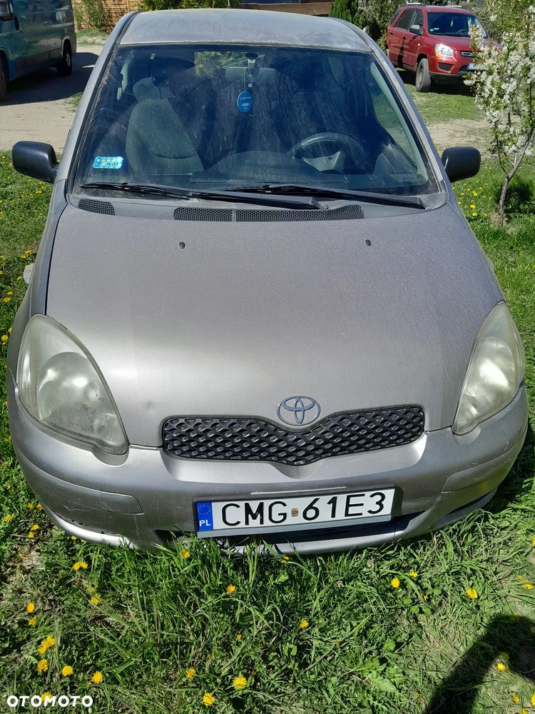 Toyota Yaris 1.0 Base - 8