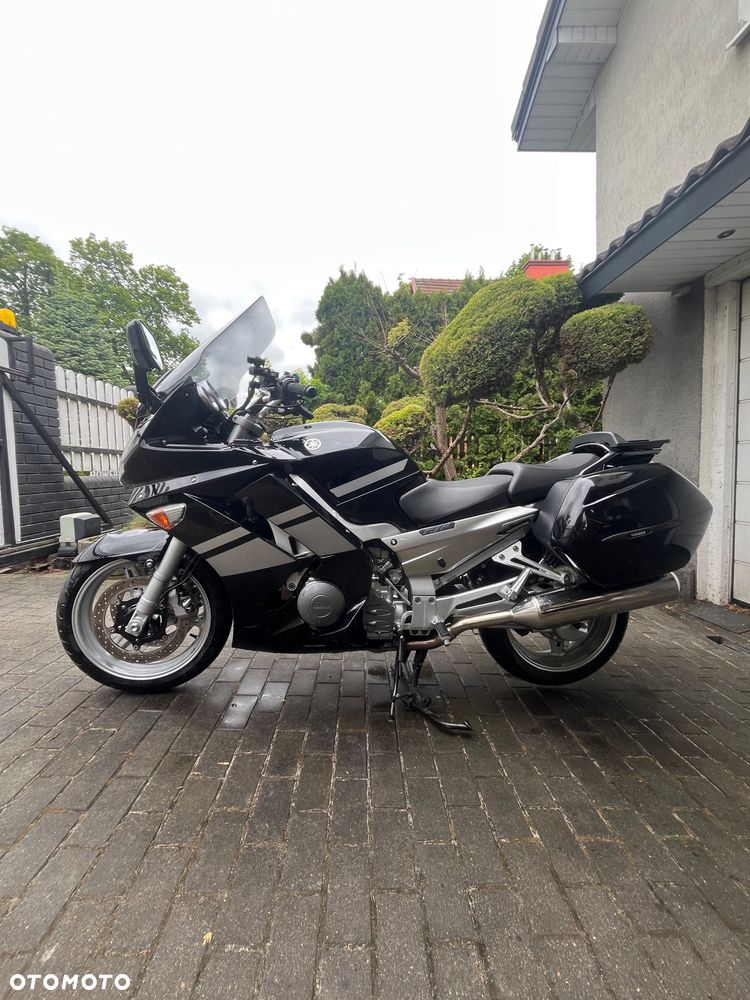 Yamaha FJR - 2