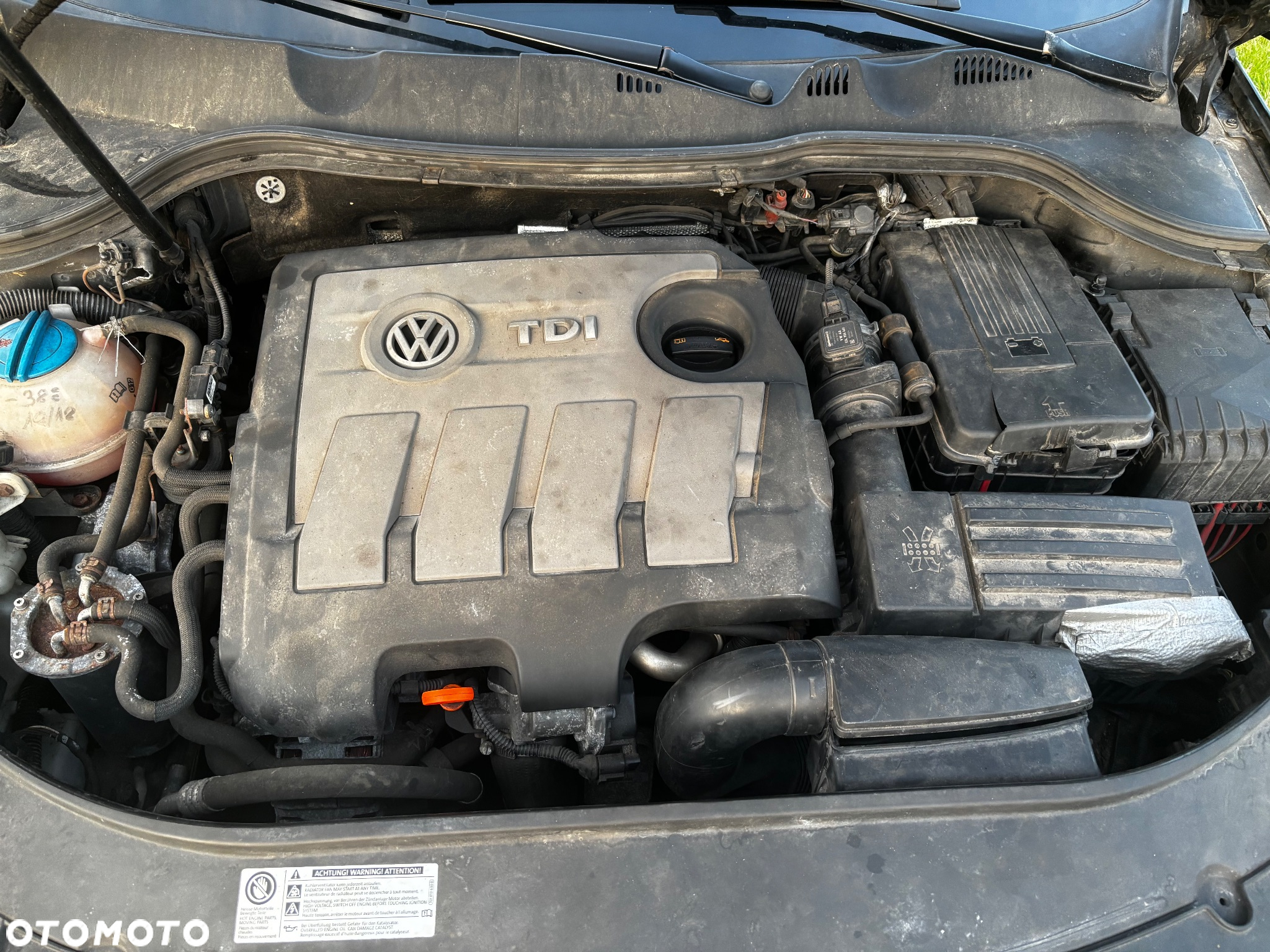 Volkswagen Passat 1.6 TDI DPF BlueMot Comfortline - 10