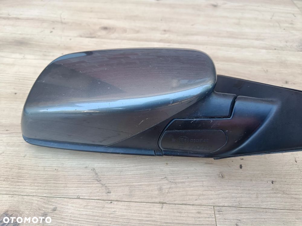 BMW E60 E61 LUSTERKO PRAWE TITANGRAU 4 PINY EU - 2